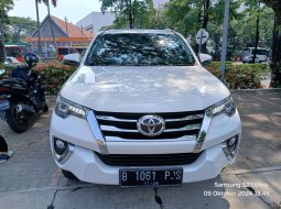 2020 Toyota Fortuner 2.4 VRZ AT Putih - Jual mobil bekas di Banten