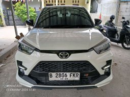 2023 Toyota Raize 1.0T GR Sport CVT (Two Tone) Putih - Jual mobil bekas di Banten