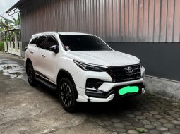 2022 Toyota Fortuner Putih - Jual mobil bekas di DI Yogyakarta