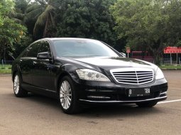 2011 Mercedes-Benz S-Class S 300 L Hitam - Jual mobil bekas di DKI Jakarta