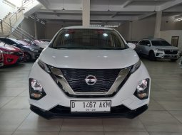 2022 Nissan Livina VE AT Putih - Jual mobil bekas di Banten