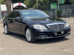 2011 Mercedes-Benz S-Class S 300 L Hitam - Jual mobil bekas di DKI Jakarta