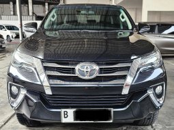 2017 Toyota Fortuner 2.4 VRZ AT Hitam - Jual mobil bekas di Jawa Barat