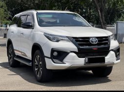 2019 Toyota Fortuner 2.4 VRZ AT Putih - Jual mobil bekas di Jawa Barat