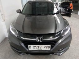 2018 Honda HR-V E Prestige Abu-abu - Jual mobil bekas di DKI Jakarta