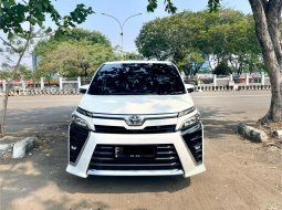 2019 Toyota Voxy 2.0 A/T Putih - Jual mobil bekas di DKI Jakarta