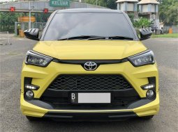 2022 Toyota Raize 1.0T GR Sport CVT (Two Tone) Kuning - Jual mobil bekas di DKI Jakarta