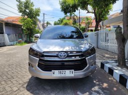 2018 Toyota Kijang Innova V A/T Gasoline Silver - Jual mobil bekas di Jawa Timur