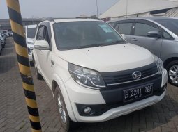 2017 Daihatsu Terios R A/T Putih - Jual mobil bekas di Jawa Barat