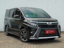 2019 Toyota Voxy 2.0 A/T Hitam - Jual mobil bekas di Banten