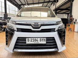 2018 Toyota Voxy 2.0 A/T Putih - Jual mobil bekas di Jawa Barat