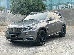 2016 BMW X5 xDrive35i xLine Abu-abu - Jual mobil bekas di DKI Jakarta