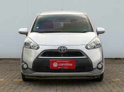 2019 Toyota Sienta V Silver - Jual mobil bekas di Banten