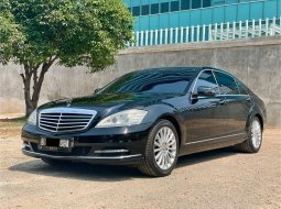 2011 Mercedes-Benz S-Class 300 Hitam - Jual mobil bekas di DKI Jakarta