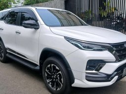 2022 Toyota Fortuner Putih - Jual mobil bekas di Banten