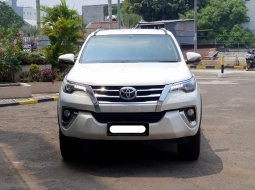 2019 Toyota Fortuner 2.4 VRZ AT Putih - Jual mobil bekas di DKI Jakarta