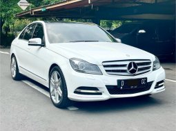 2013 Mercedes-Benz C-Class C 200 Avantgarde Line Putih - Jual mobil bekas di DKI Jakarta