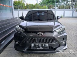 2021 Toyota Raize 1.0T GR Sport CVT (One Tone) Abu-abu - Jual mobil bekas di Banten