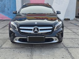 2015 Mercedes-Benz GLA 200 Gasoline Hitam - Jual mobil bekas di DKI Jakarta