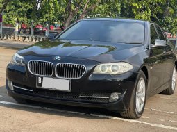 2013 BMW 5 Series 520d Hitam - Jual mobil bekas di DKI Jakarta