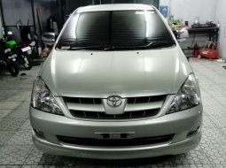 2005 Toyota Kijang Innova 2.0 G Silver - Jual mobil bekas di DI Yogyakarta