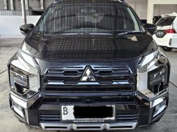 2023 Mitsubishi Xpander Cross NewPremium Package CVT Hitam - Jual mobil bekas di DKI Jakarta