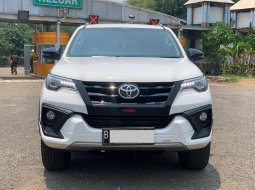 2019 Toyota Fortuner 2.4 TRD AT Putih - Jual mobil bekas di DKI Jakarta