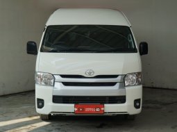 2022 Toyota Hiace Commuter Manual Putih - Jual mobil bekas di Jawa Barat