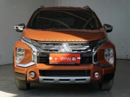 2020 Mitsubishi Xpander Cross Premium Package AT Orange - Jual mobil bekas di Jawa Barat