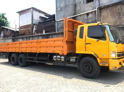 2022 Mitsubishi Fuso Trucks Orange - Jual mobil bekas di DKI Jakarta