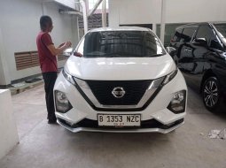 2019 Nissan Livina VL AT Putih - Jual mobil bekas di Banten