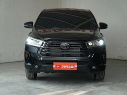 2022 Toyota Kijang Innova G Luxury A/T Gasoline Hitam - Jual mobil bekas di Jawa Barat