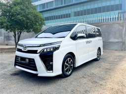 2019 Toyota Voxy 2.0 A/T Putih - Jual mobil bekas di DKI Jakarta