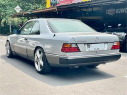 1990 Mercedes-Benz 300CE C124 3.0 Automatic Silver - Jual mobil bekas di DKI Jakarta