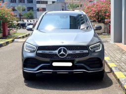 2020 Mercedes-Benz GLC 200 AMG Line Abu-abu - Jual mobil bekas di DKI Jakarta