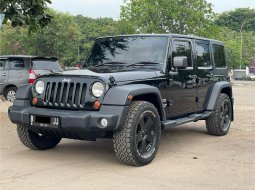 2011 Jeep Wrangler Sport Unlimited Hitam - Jual mobil bekas di DKI Jakarta