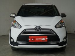 2017 Toyota Sienta V CVT Putih - Jual mobil bekas di Jawa Barat