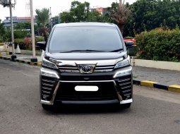 2022 Toyota Vellfire 2.5 G A/T Hitam - Jual mobil bekas di DKI Jakarta