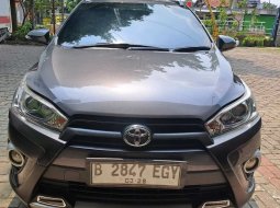 2017 Toyota Yaris TRD Sportivo Heykers Abu-abu - Jual mobil bekas di Banten