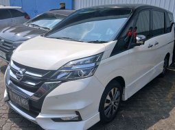 2019 Nissan Serena Highway Star Putih - Jual mobil bekas di Banten