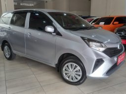 2022 Daihatsu Sigra 1.0 M MT Silver - Jual mobil bekas di Jawa Barat