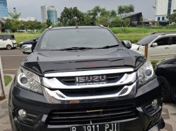 2015 Isuzu MU-X 2.5 Hitam - Jual mobil bekas di Jawa Barat