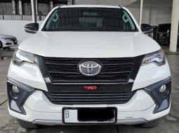 2017 Toyota Fortuner TRD Putih - Jual mobil bekas di Jawa Barat