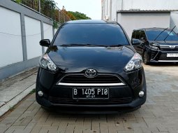 2017 Toyota Sienta V CVT Hitam - Jual mobil bekas di Banten