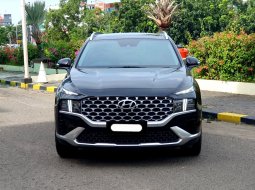 2023 Hyundai Santa Fe D 2.2 8DCT Signature Hitam - Jual mobil bekas di DKI Jakarta