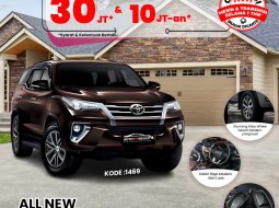 2017 Toyota Fortuner 2.4 VRZ AT Coklat - Jual mobil bekas di Kalimantan Barat