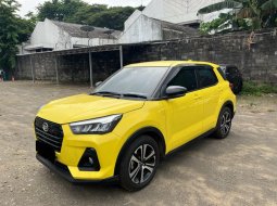 2022 Daihatsu Rocky 1.0 R TC CVT ASA Kuning - Jual mobil bekas di Banten