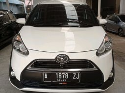 2017 Toyota Sienta V Putih - Jual mobil bekas di Banten