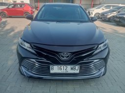 2021 Toyota Camry 2.5 V Hitam - Jual mobil bekas di Banten