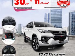 2020 Toyota Fortuner 2.4 VRZ AT Putih - Jual mobil bekas di Kalimantan Barat